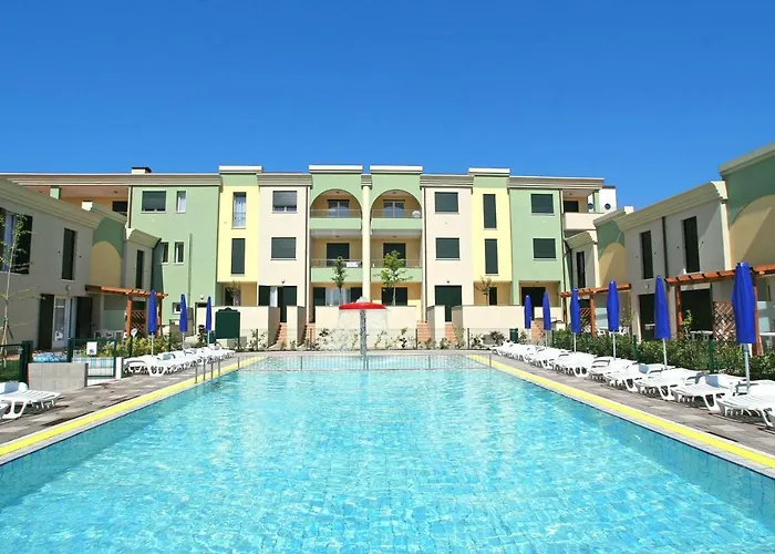 Farnie Lido Altanea